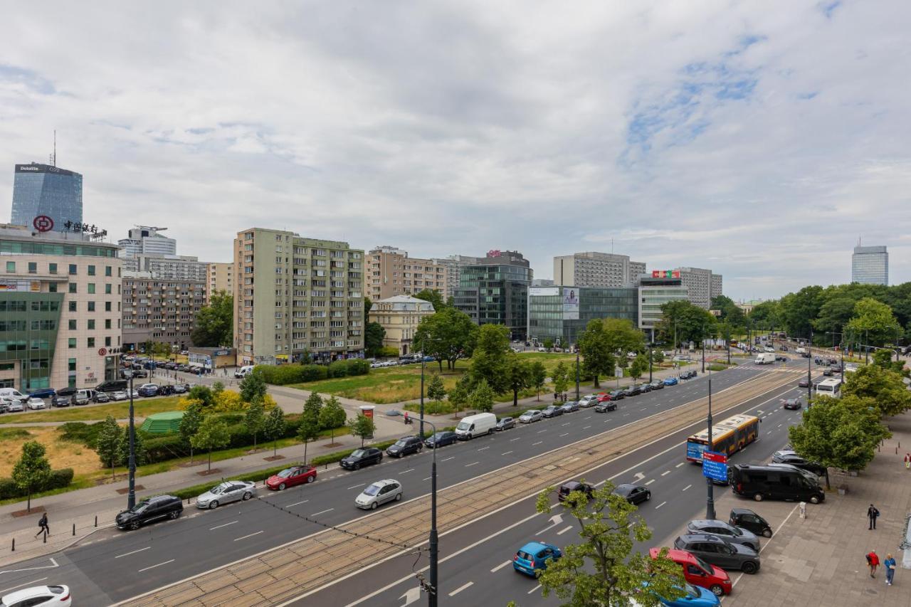 Trendy Apartment Marszalkowska With City View Near Ogrod Saski By Noclegi Renters Varşova Dış mekan fotoğraf